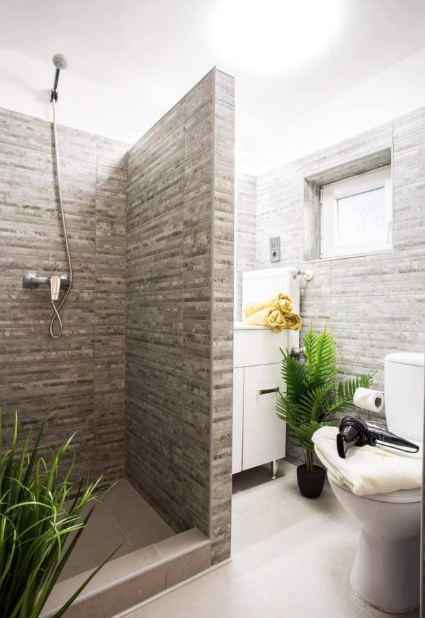 Csigahaz Apartman 佩奇 外观 照片