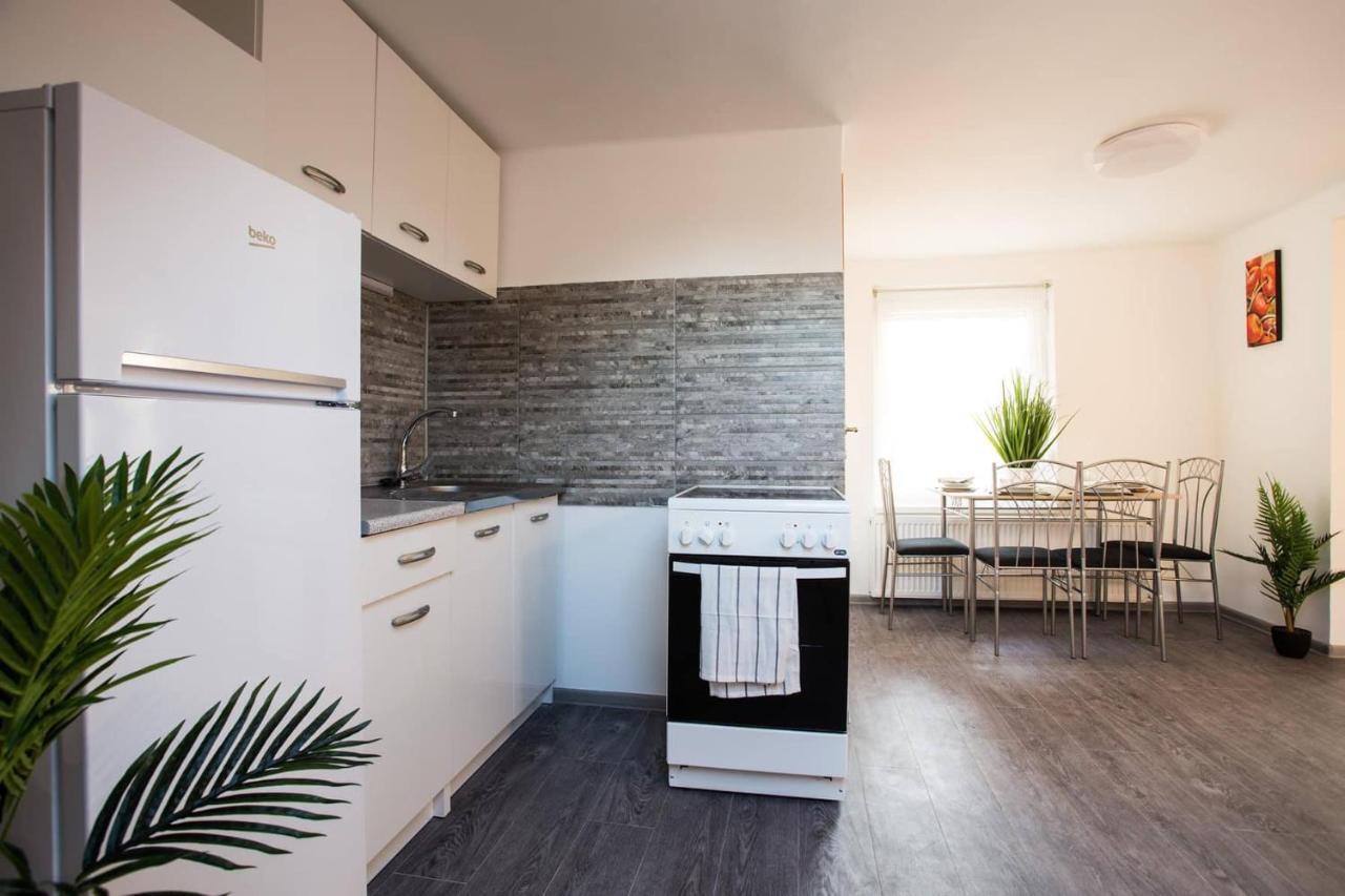 Csigahaz Apartman 佩奇 外观 照片