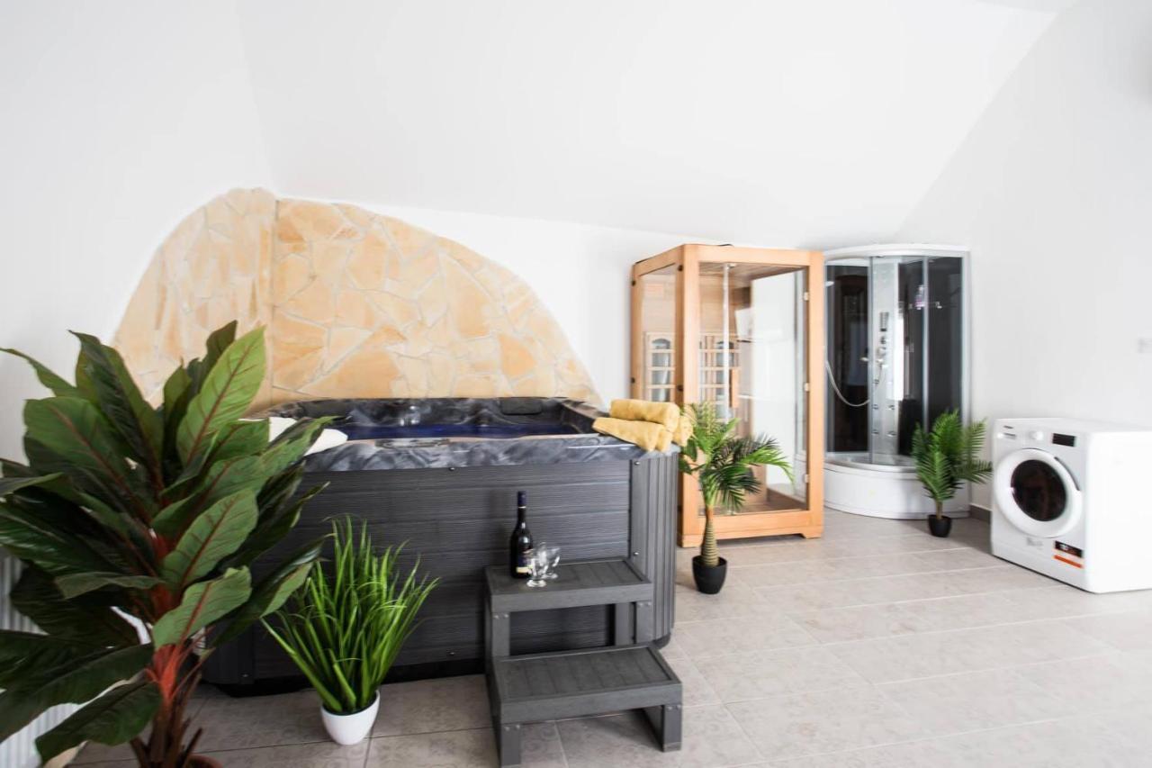 Csigahaz Apartman 佩奇 外观 照片